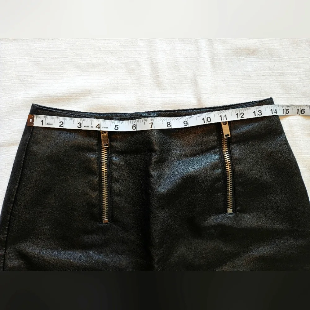 Forever 21 Black Faux Leather Mini Skirt - Picture 3 of 5
